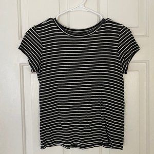 size: SM American Eagle Short Sleeve Shirt- used